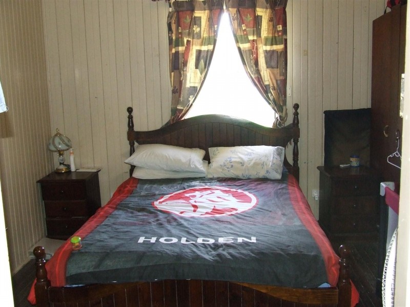 2 Quarry Street, The Range QLD 4700