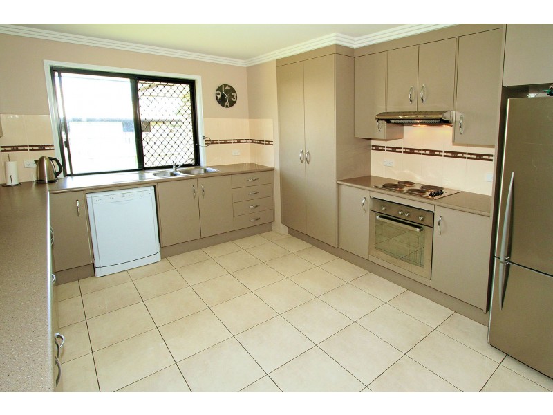 50 Buxton Drive, Gracemere QLD 4702