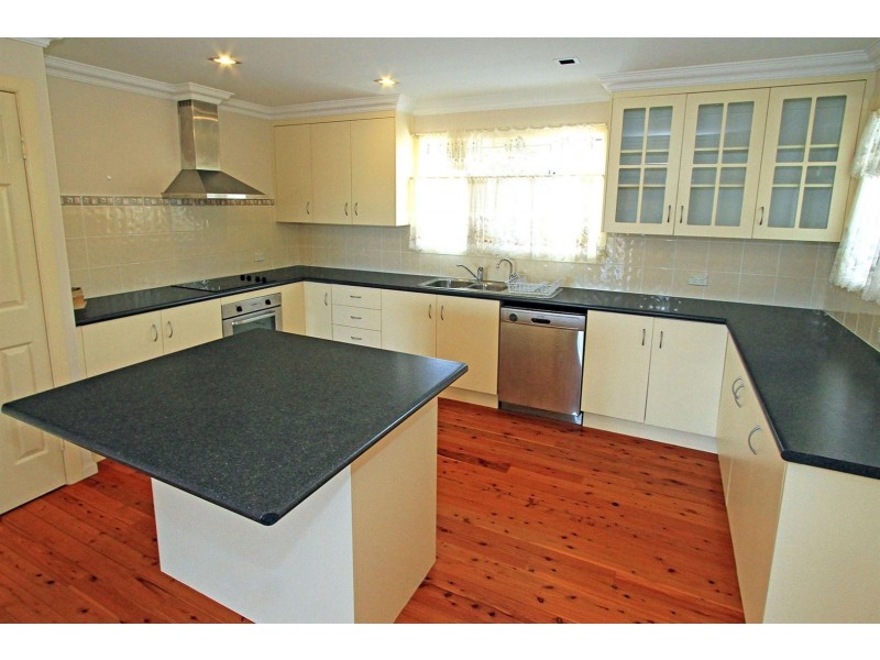 5 Kroombit Drive, Bouldercombe QLD 4702