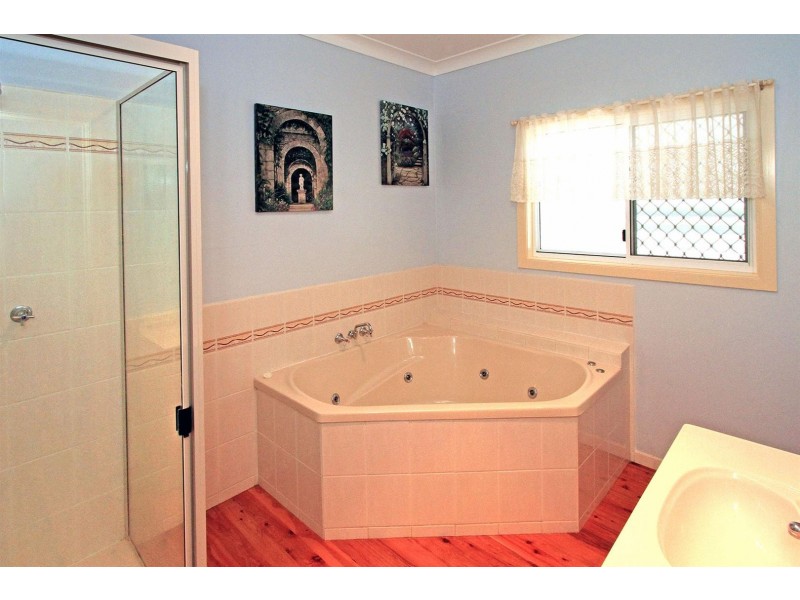 5 Kroombit Drive, Bouldercombe QLD 4702