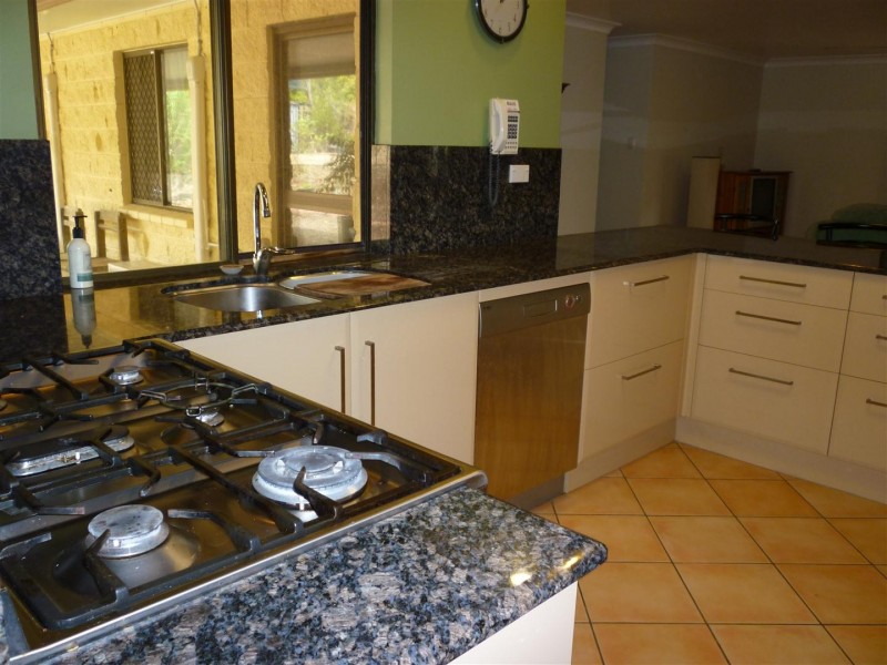 28 Dee Road, Bouldercombe QLD 4702