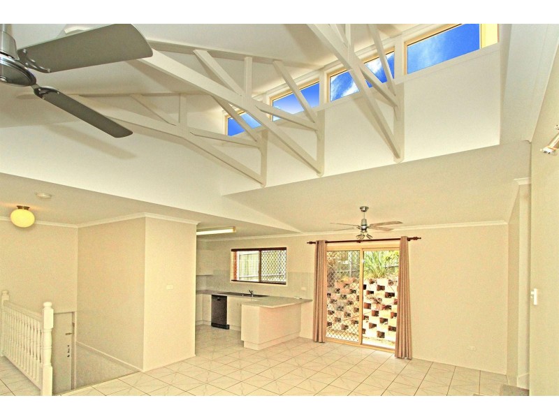 17 Jeffries Street, The Range QLD 4700