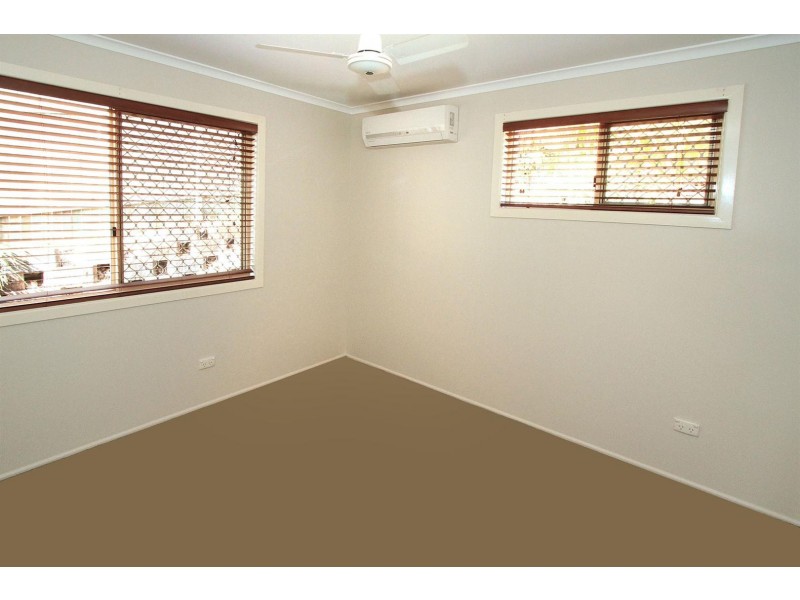 17 Jeffries Street, The Range QLD 4700