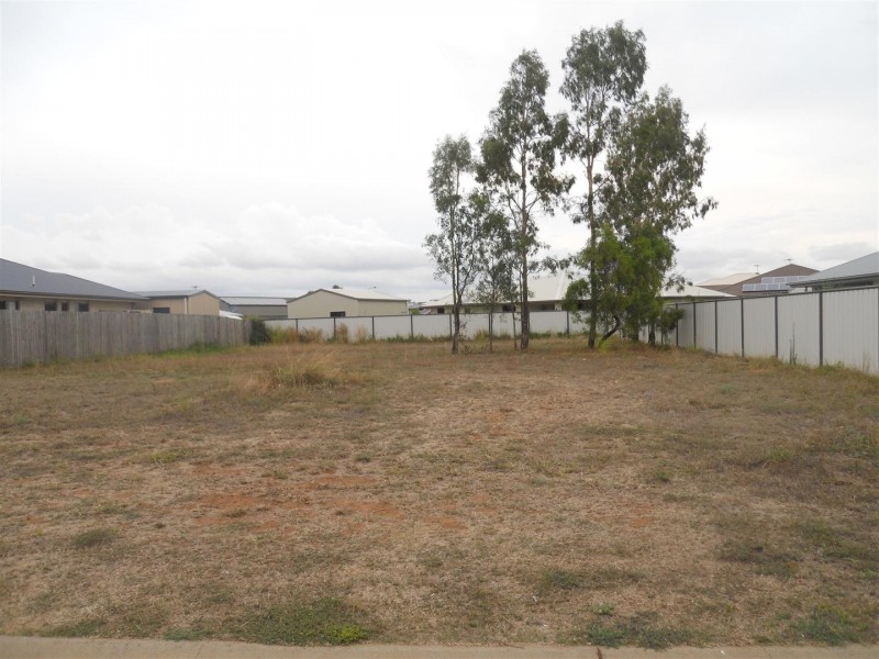 15 Jamie Crescent, Gracemere QLD 4702
