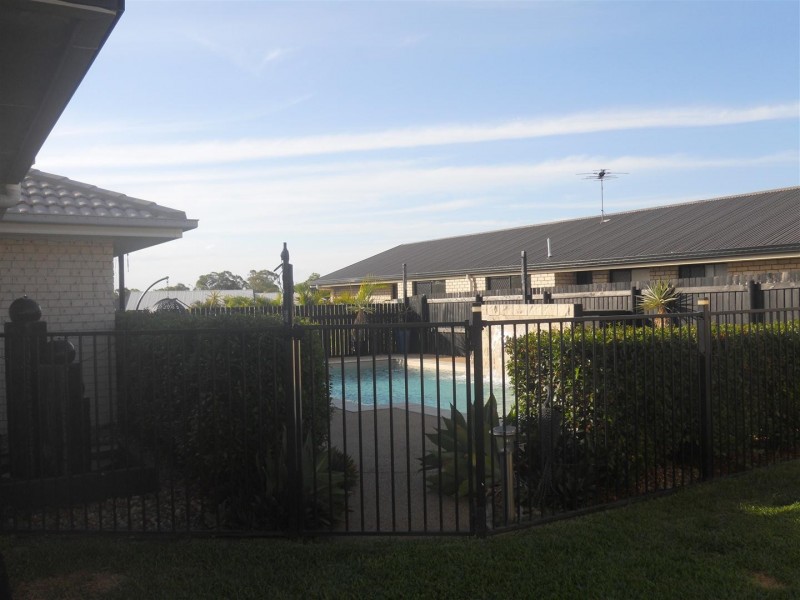 6 Rosella Drive, Gracemere QLD 4702