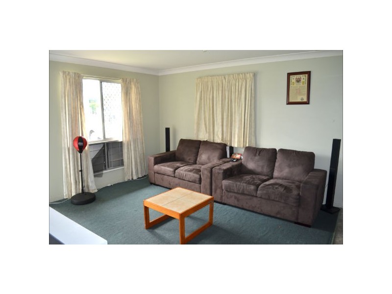 48 Denning Street, Park Avenue QLD 4701