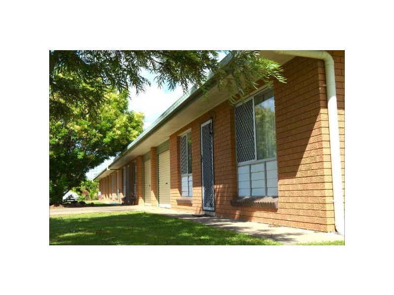 48 Denning Street, Park Avenue QLD 4701