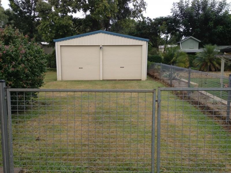 16 Lamb Avenue, Gracemere QLD 4702
