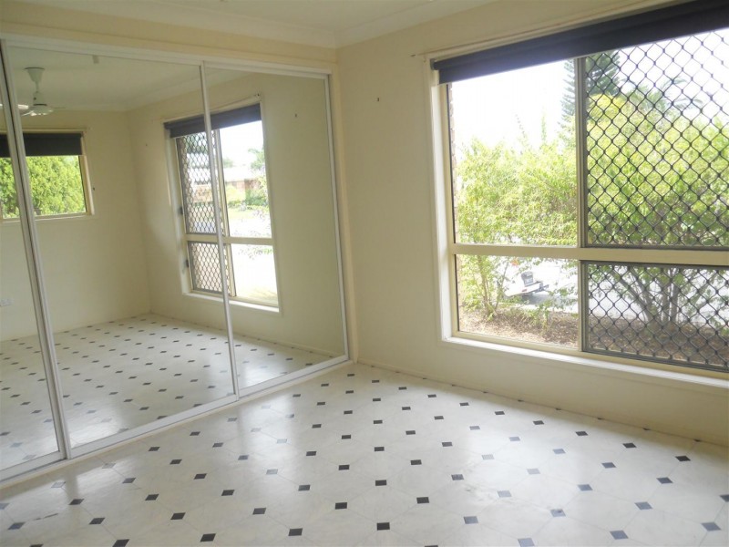 16 Lamb Avenue, Gracemere QLD 4702