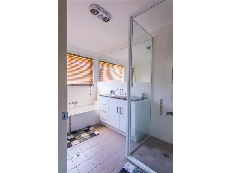 48 Buxton Drive, Gracemere QLD 4702