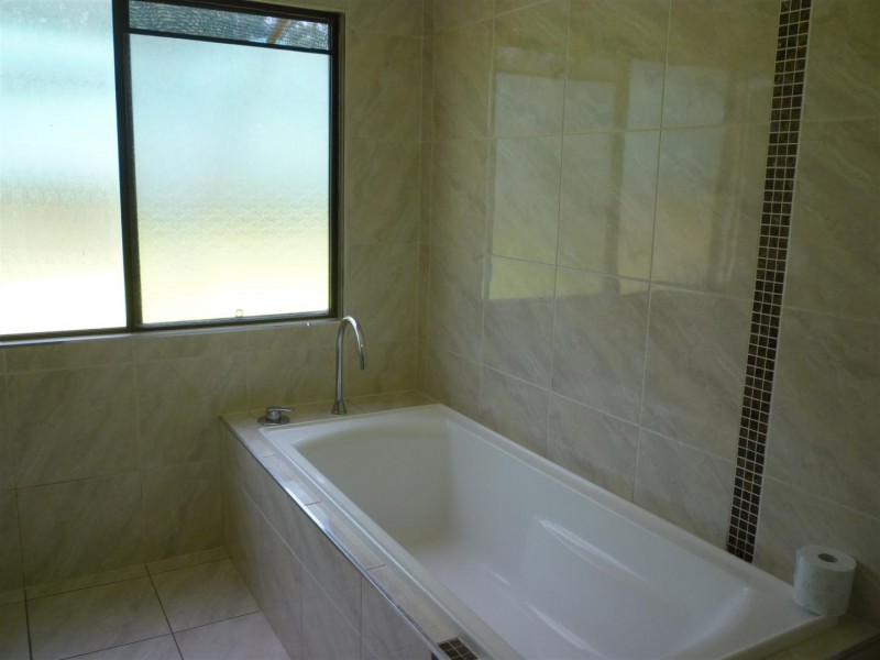 2 Archer Road, Gracemere QLD 4702
