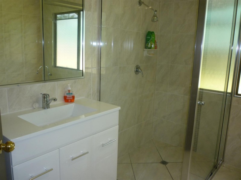 2 Archer Road, Gracemere QLD 4702