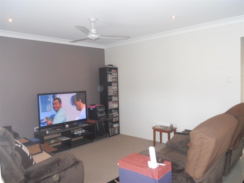 19 Jamie Crescent, Gracemere QLD 4702