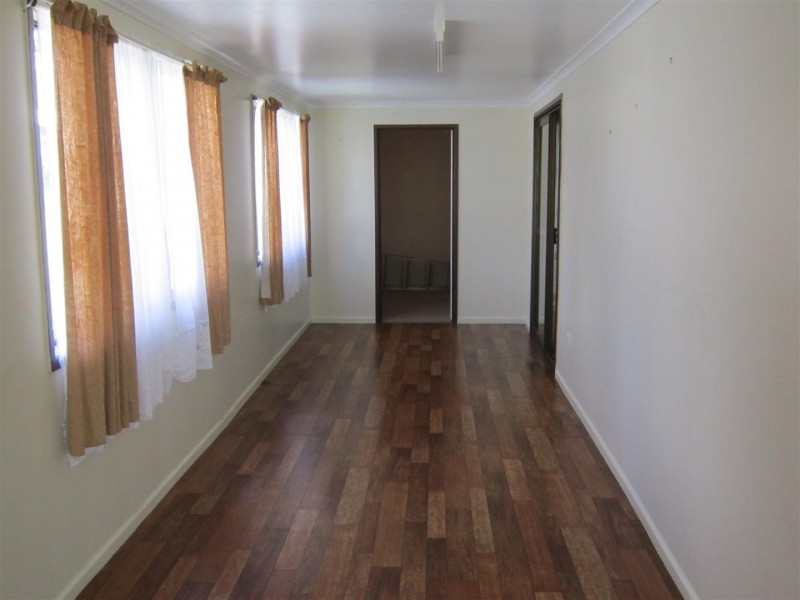 46 Hall Street, Mount Morgan QLD 4714