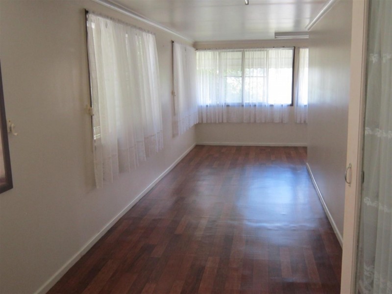 46 Hall Street, Mount Morgan QLD 4714