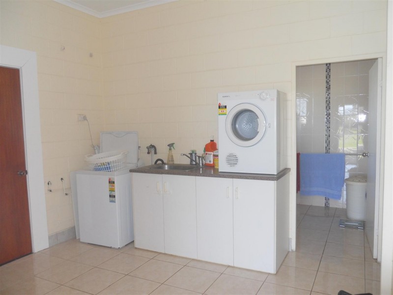 19 Janay Road, Kabra QLD 4702