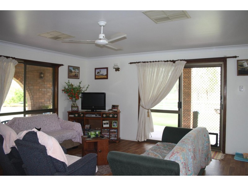 217 Harding Road, Alton Downs QLD 4702