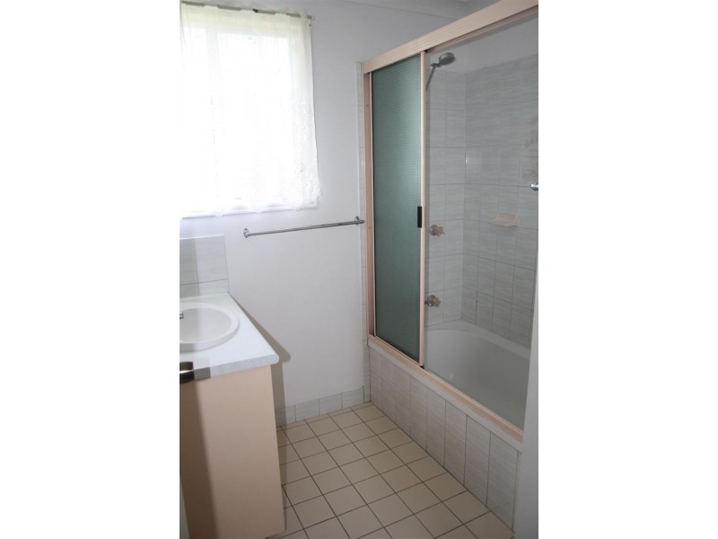 19 Ward Street, Gracemere QLD 4702