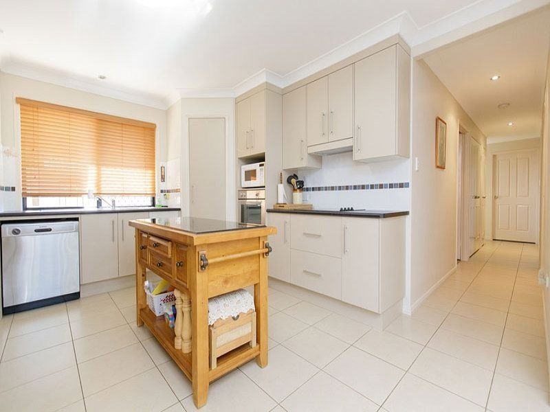 39 Corella Drive, Gracemere QLD 4702