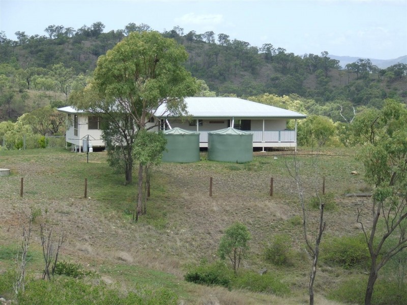 “Carinya” Oakey Creek Road, Boulder Creek QLD 4714