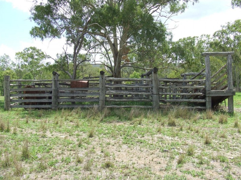 “Carinya” Oakey Creek Road, Boulder Creek QLD 4714