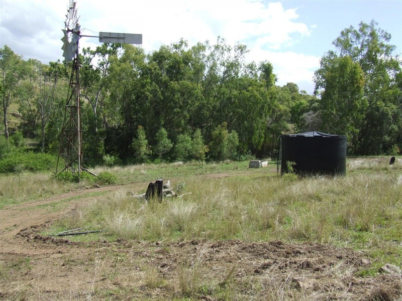 “Carinya” Oakey Creek Road, Boulder Creek QLD 4714