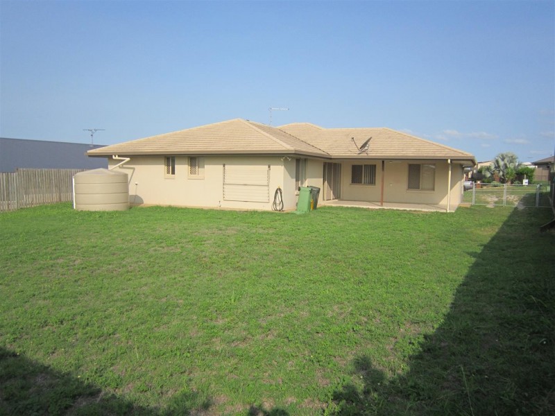 70 Buxton Drive, Gracemere QLD 4702