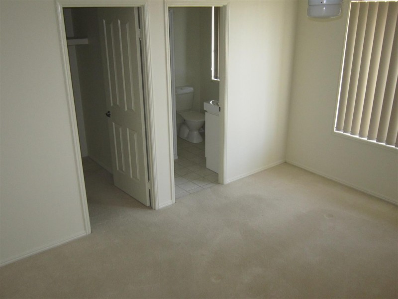 70 Buxton Drive, Gracemere QLD 4702