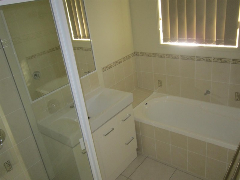 70 Buxton Drive, Gracemere QLD 4702