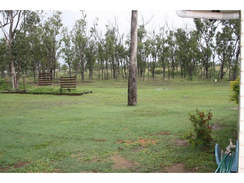 17 Freeman Court, Gracemere QLD 4702