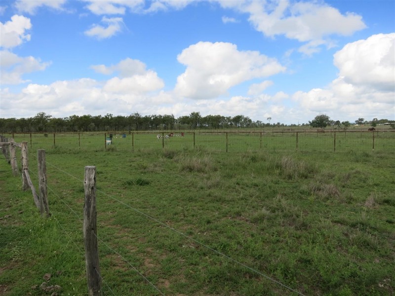 32 Rayner Road, Alton Downs QLD 4702