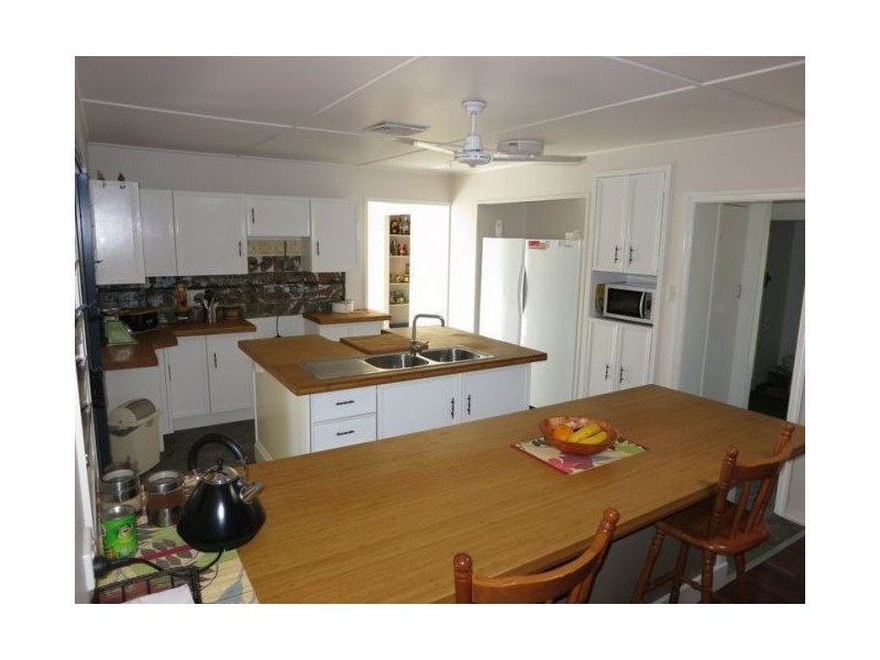 12 Gum Tree Avenue, Bouldercombe QLD 4702