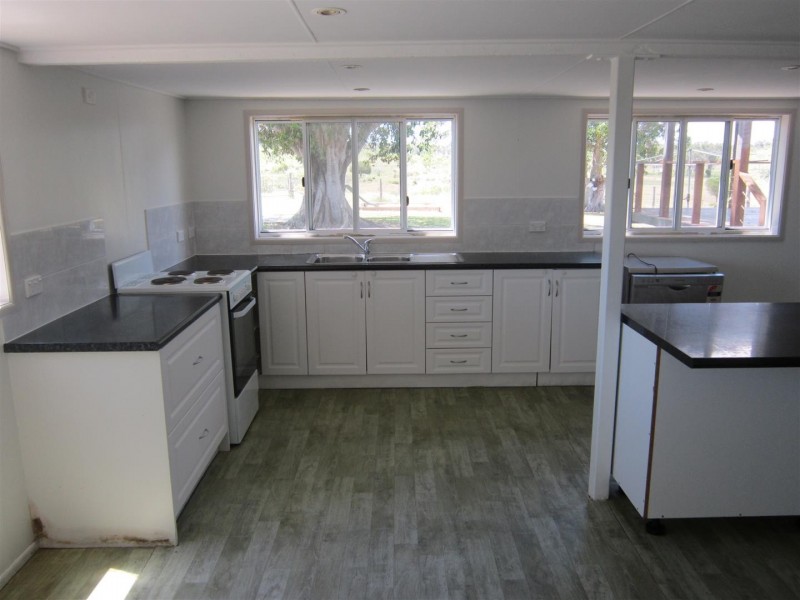 117 Weir View Road, Bajool QLD 4699