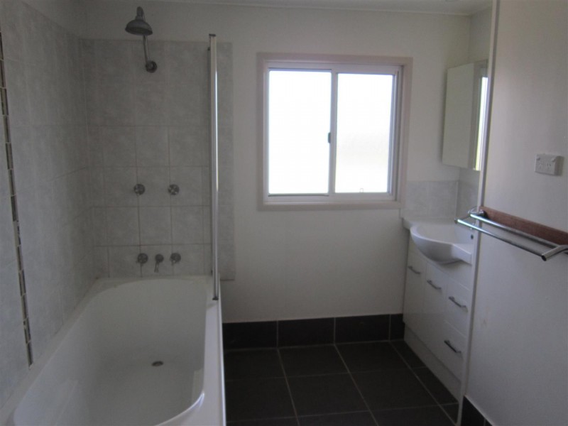 117 Weir View Road, Bajool QLD 4699
