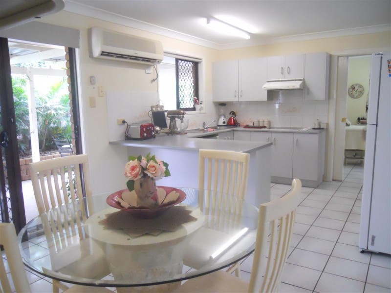 42 Cowan Street, Gracemere QLD 4702