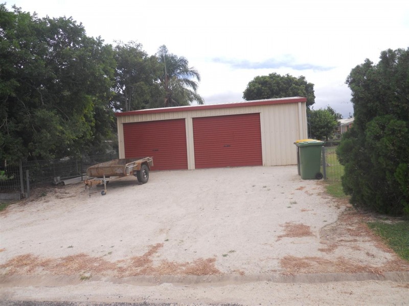 42 Cowan Street, Gracemere QLD 4702