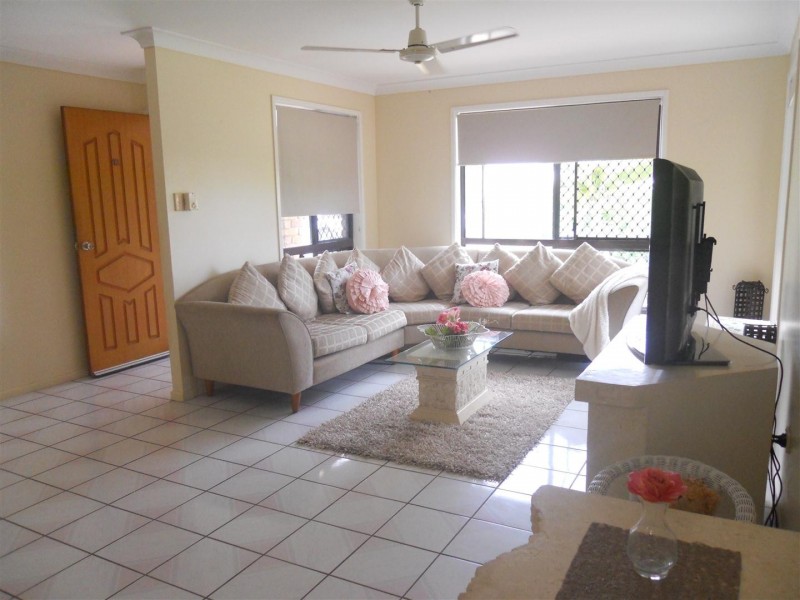 42 Cowan Street, Gracemere QLD 4702