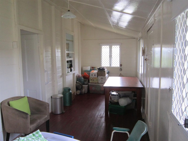 26 West Street, Mount Morgan QLD 4714