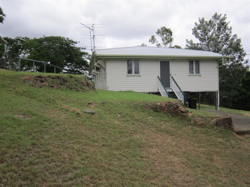 26 West Street, Mount Morgan QLD 4714