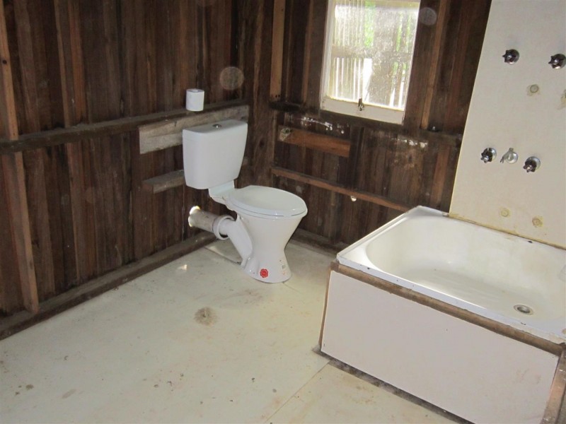 165 Spanns Road, Mount Larcom QLD 4695