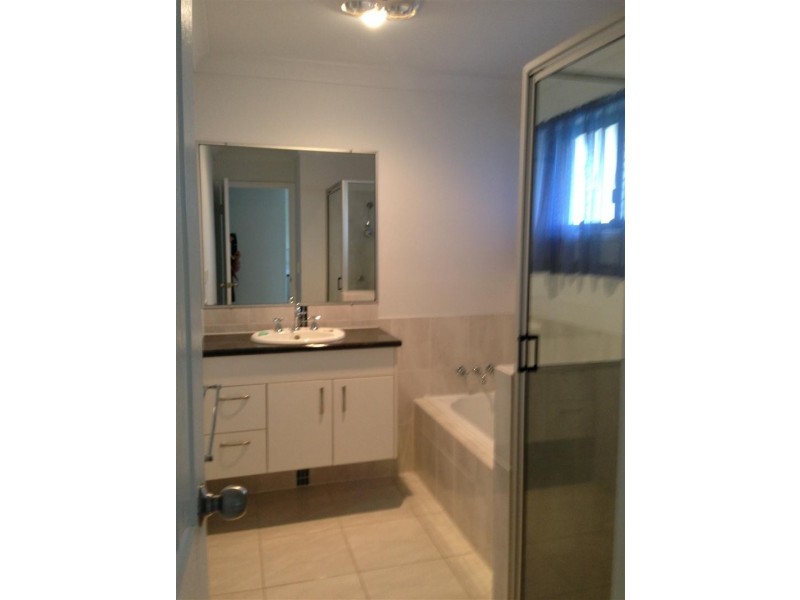 17 Cunningham Court, Gracemere QLD 4702