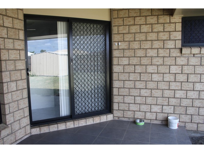 17 Cunningham Court, Gracemere QLD 4702