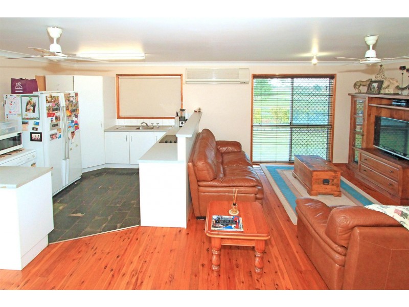 654 Alton Downs-Nine Mile Road, Alton Downs QLD 4702