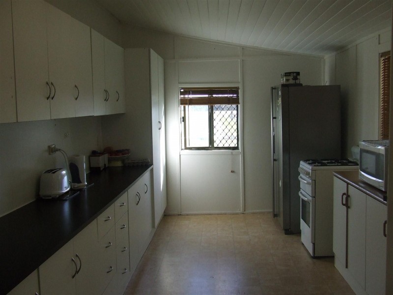 222 Delrosa Road, Alton Downs QLD 4702