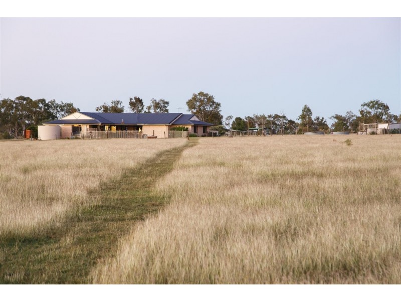 49 O’Brien Rd, Alton Downs QLD 4702