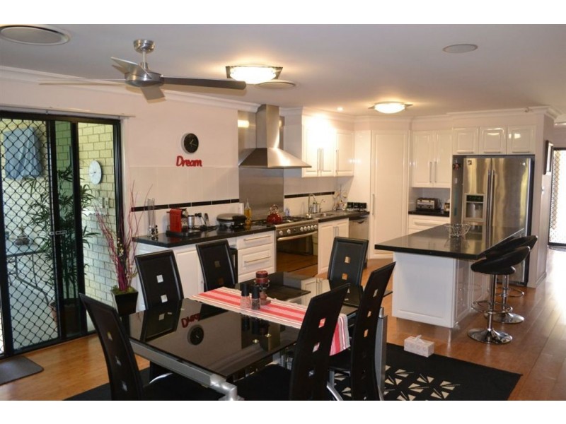 14 Jamie Crescent, Gracemere QLD 4702