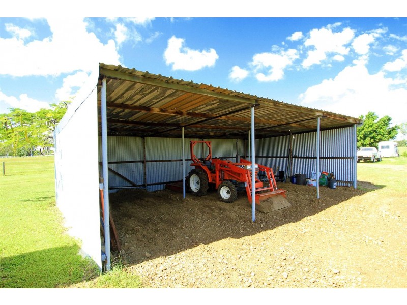 985 Ridgelands Rd, Alton Downs QLD 4702