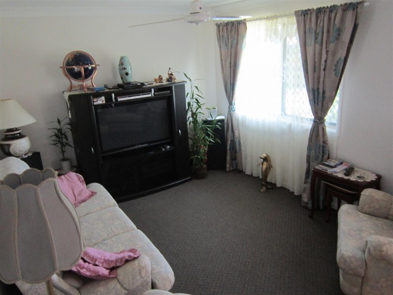 1 Lee Street, Walterhall QLD 4714