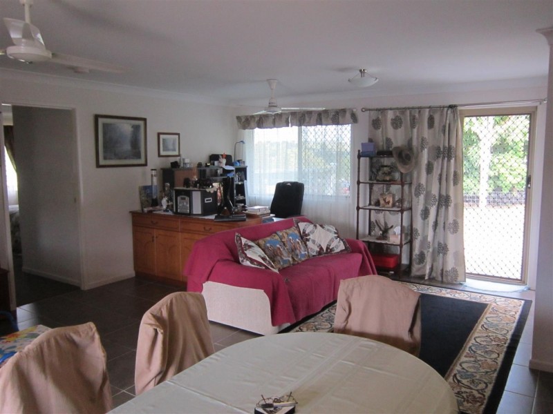 1 Lee Street, Walterhall QLD 4714