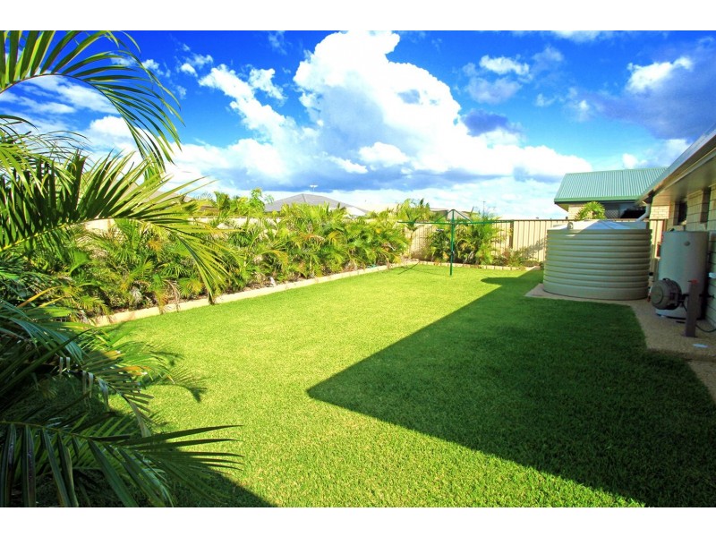 15 Bell Trees Place, Gracemere QLD 4702